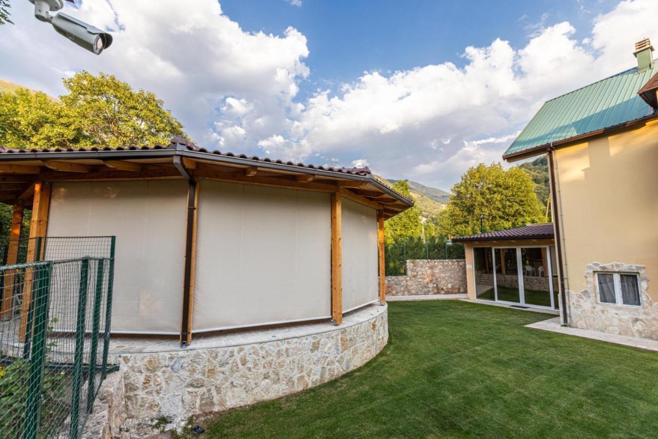 Family Spa Apartments Sunny&Shiny Savnik ภายนอก รูปภาพ