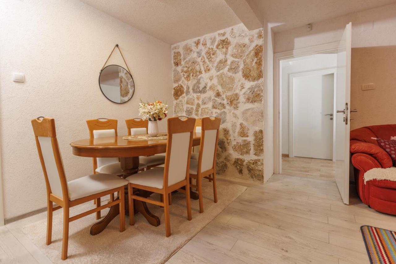 Family Spa Apartments Sunny&Shiny Savnik ภายนอก รูปภาพ